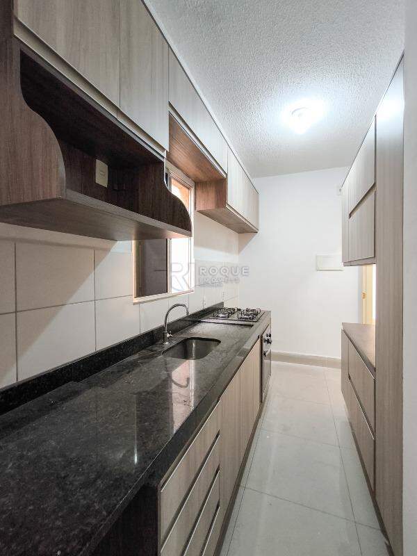 Apartamento à venda no bairro Jardim Parque Novo Mundo: COZINHA