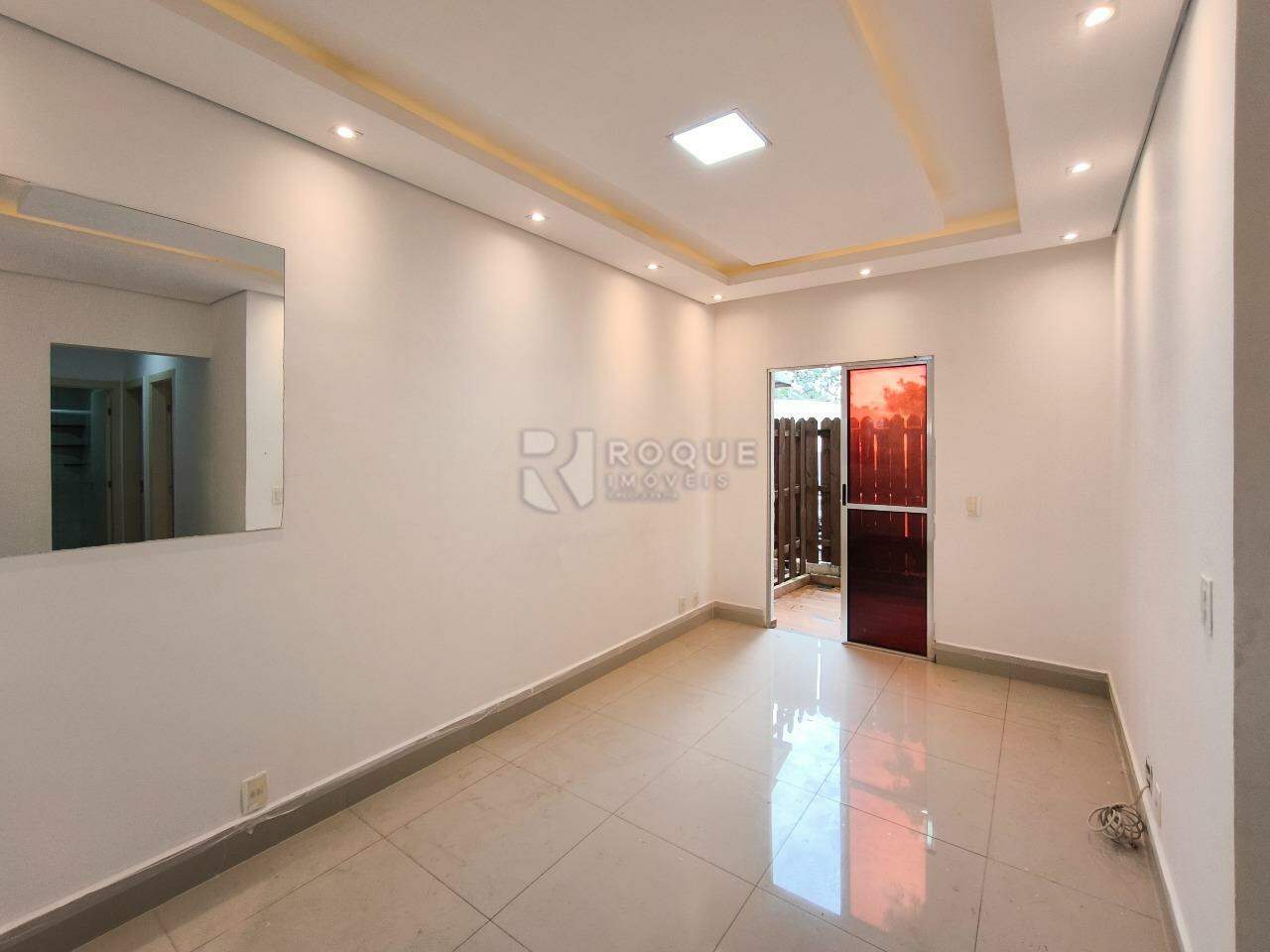 Apartamento à venda no bairro Jardim Parque Novo Mundo: SALA DE ESTAR