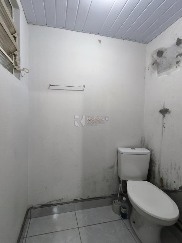 Casa Residencial à venda no bairro Centro: BANHEIRO SOCIAL 2