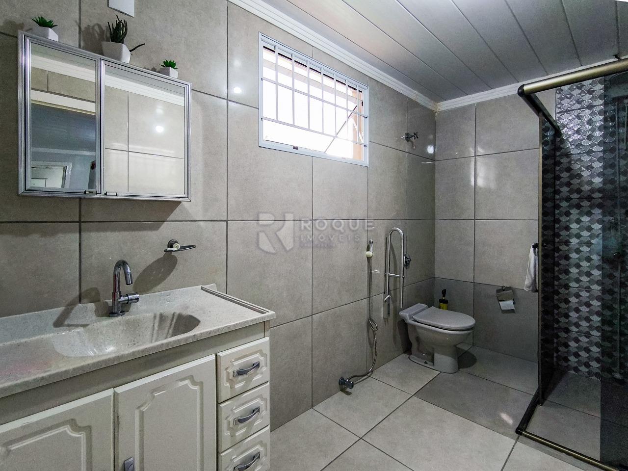 Casa Residencial à venda no bairro Centro: BANHEIRO SOCIAL 1