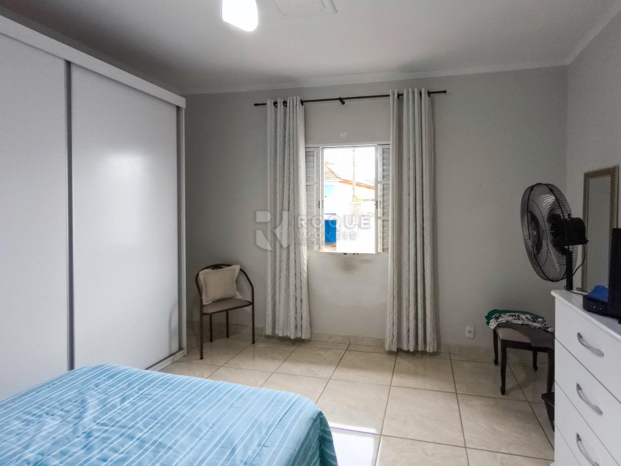 Casa Residencial à venda no bairro Centro: DORMITÓRIO 1