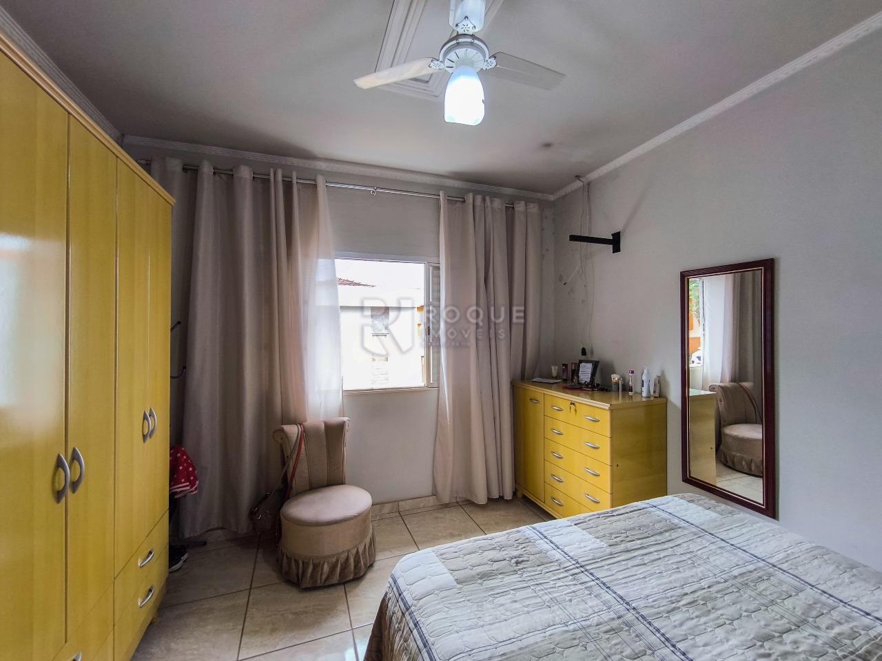 Casa Residencial à venda no bairro Centro: DORMITÓRIO 2