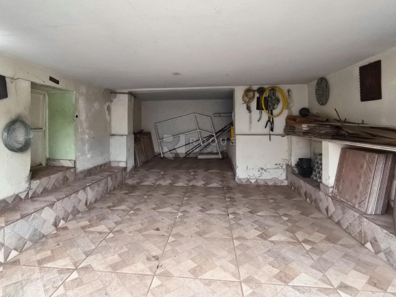 Casa Residencial à venda no bairro Centro: GARAGEM