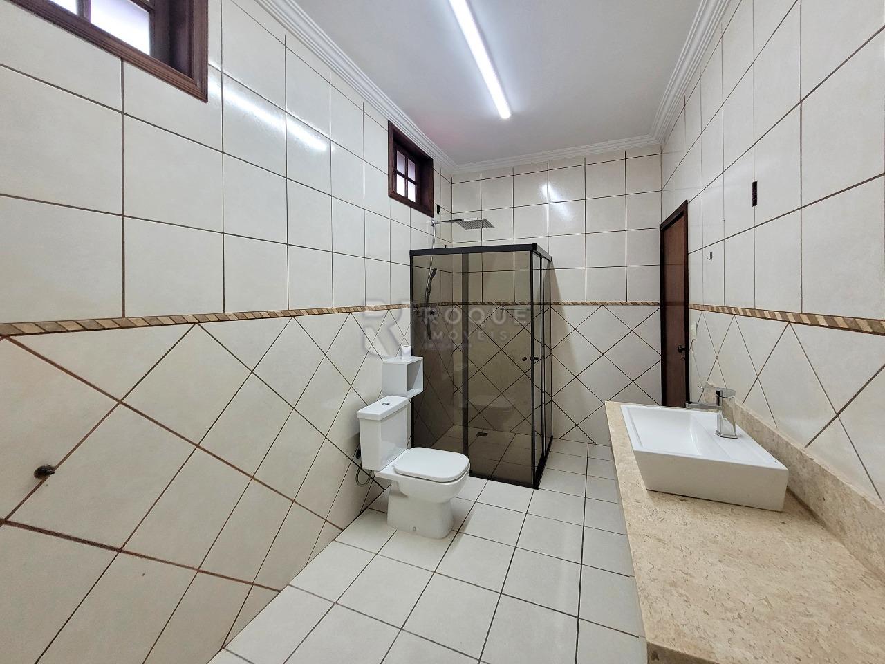 Casa Residencial à venda no bairro Parque Hippolyto: WC Suíte
