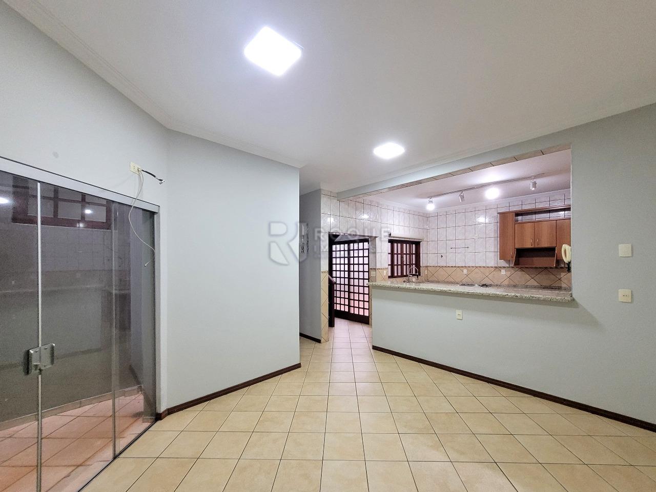 Casa Residencial à venda no bairro Parque Hippolyto: Sala de Jantar