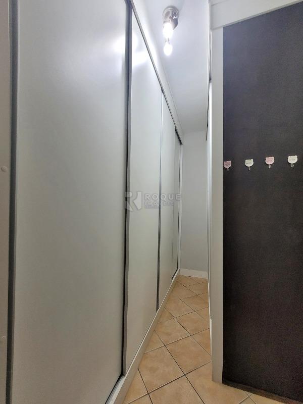 Casa Residencial à venda no bairro Parque Hippolyto: Closet Suíte
