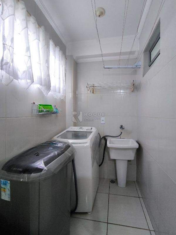 Apartamento à venda no bairro Jardim Ouro Verde: LAVANDERIA