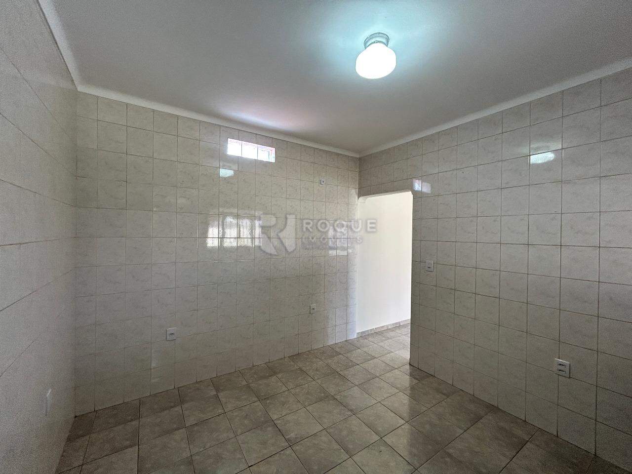Casa Residencial para aluguel no bairro Jardim Bandeirantes: Cozinha