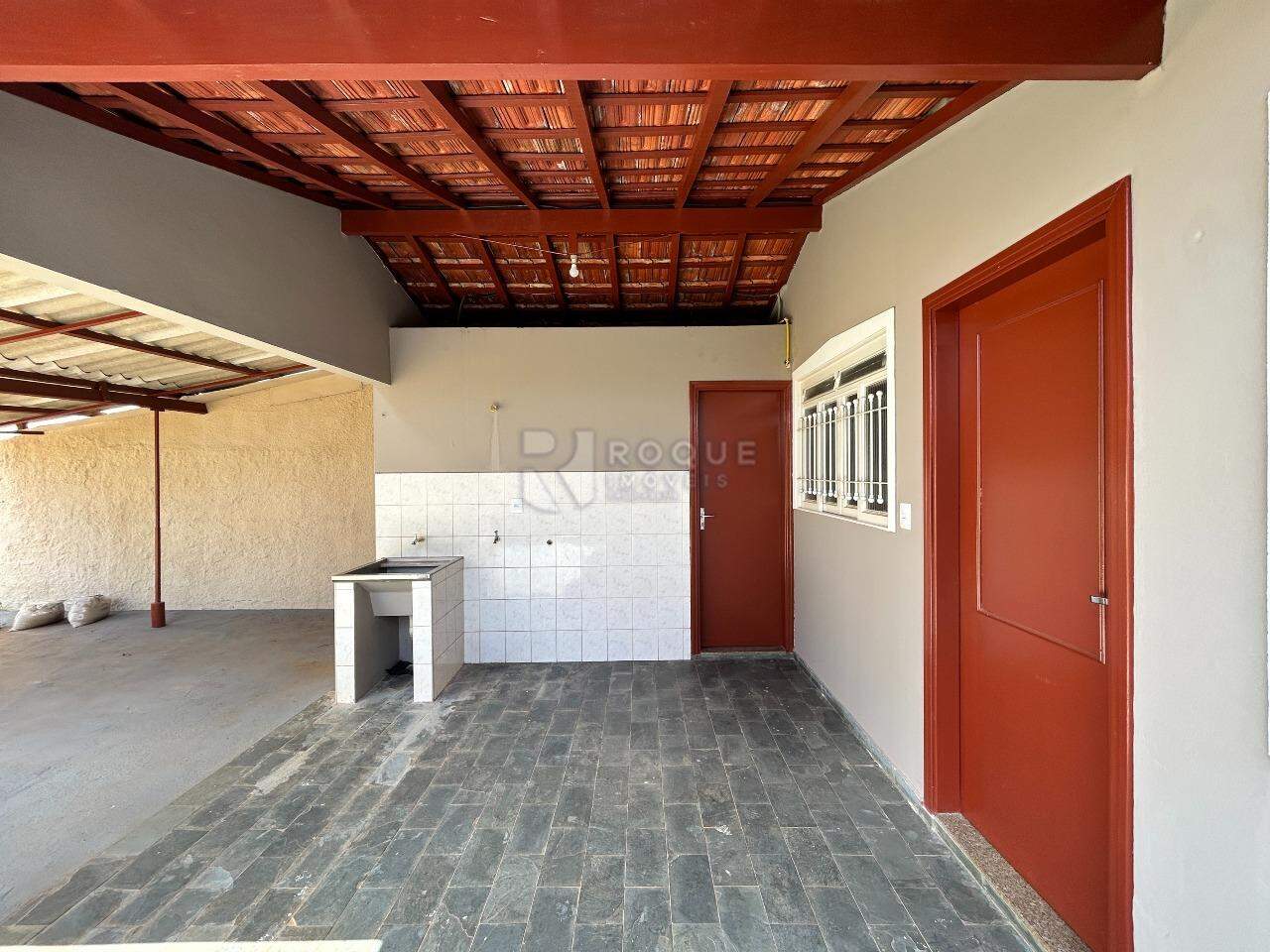 Casa Residencial para aluguel no bairro Jardim Bandeirantes: Área de serviço