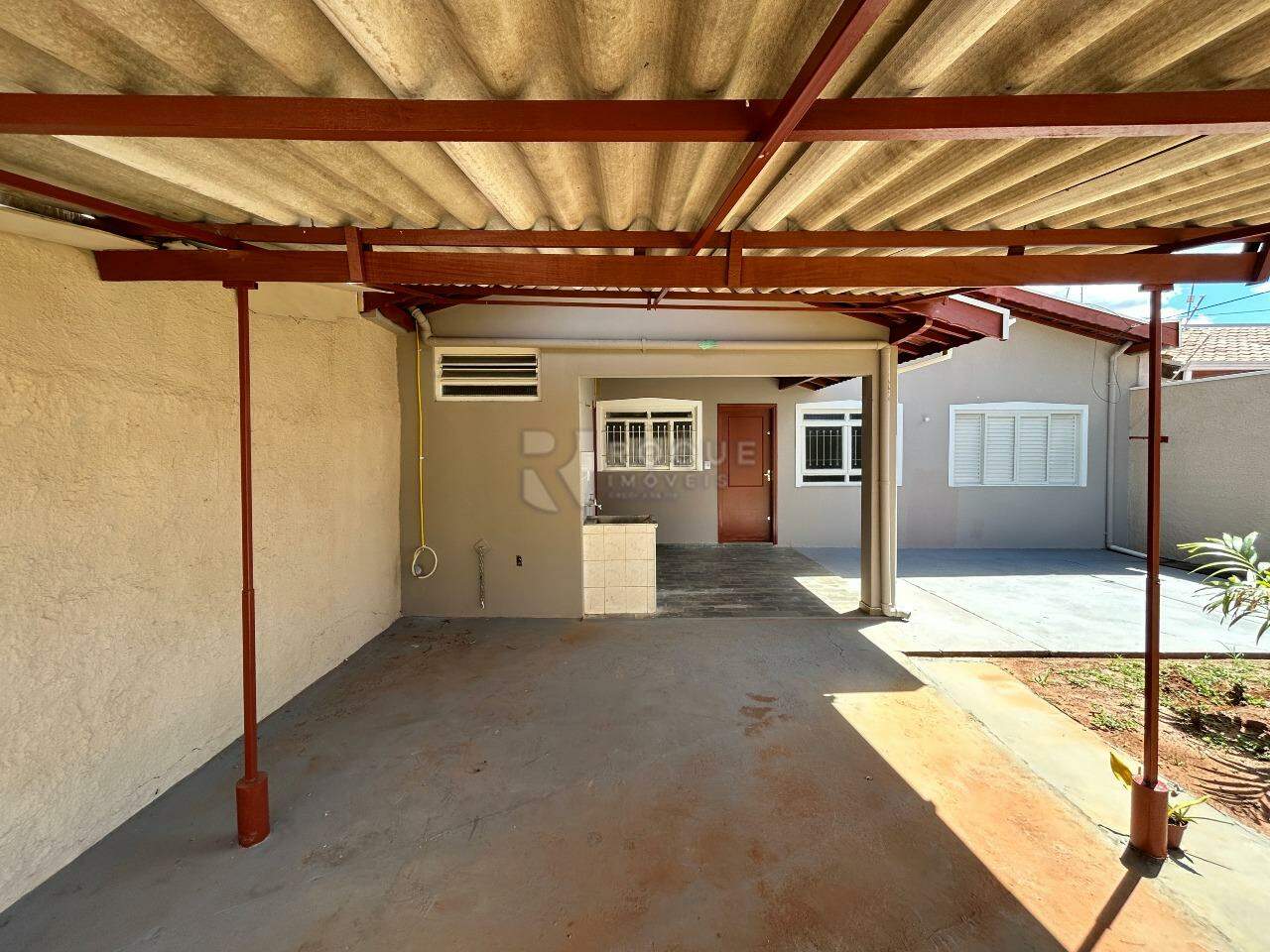 Casa Residencial para aluguel no bairro Jardim Bandeirantes: Garagem