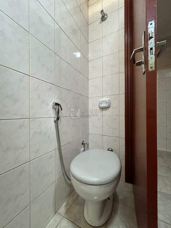 Casa Residencial para aluguel no bairro Jardim Bandeirantes: WC social