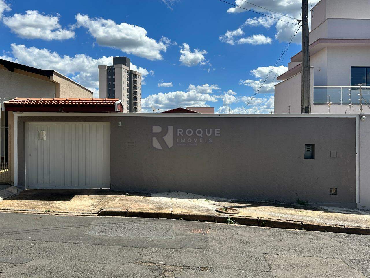 Casa Residencial para aluguel no bairro Jardim Bandeirantes: Fachada 