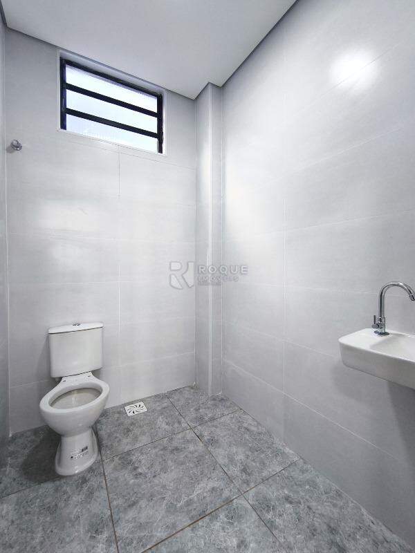 Barracão/Galpão para aluguel no bairro Residencial Colinas do Engenho I: SANITÁRIO 2