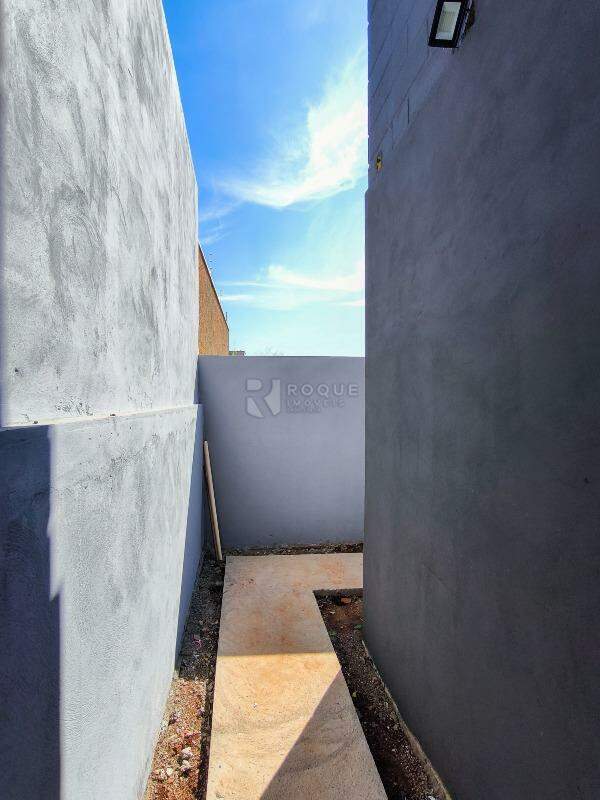 Barracão/Galpão para aluguel no bairro Residencial Colinas do Engenho I: LATERAL EXTERNA