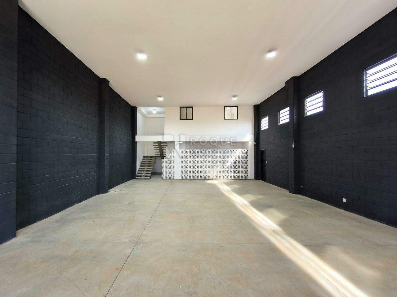 Barracão/Galpão para aluguel no bairro Residencial Colinas do Engenho I: SALÃO