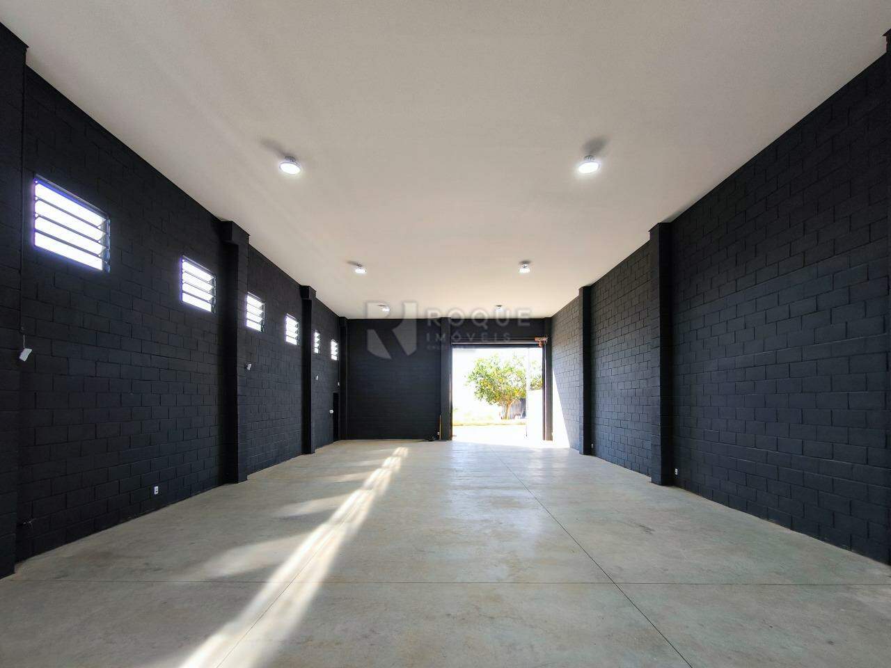 Barracão/Galpão para aluguel no bairro Residencial Colinas do Engenho I: SALÃO