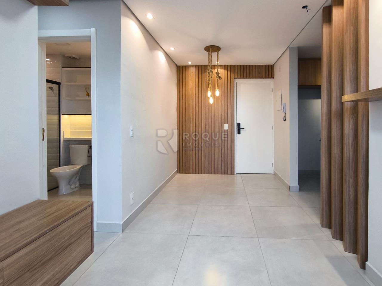 Apartamento à venda no bairro Vila Teixeira Marques: SALA DE ESTAR