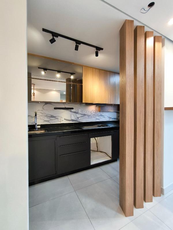 Apartamento à venda no bairro Vila Teixeira Marques: COZINHA