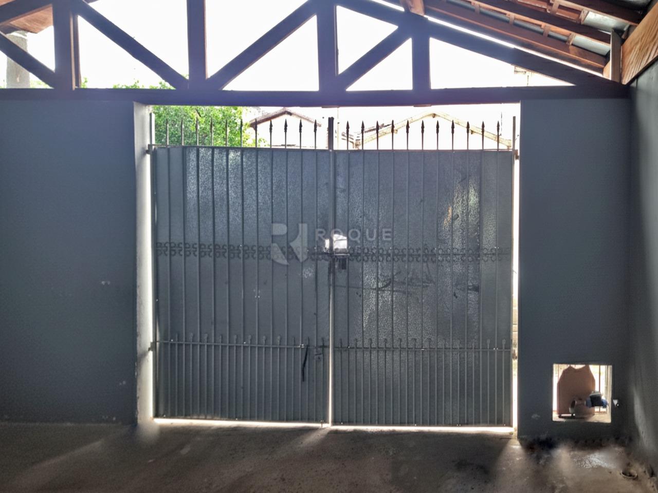 Casa Residencial à venda no bairro Jardim Lagoa Nova: Garagem