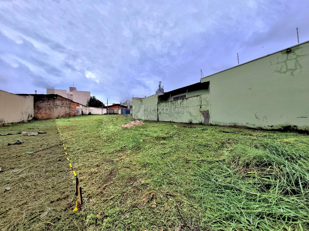 Terreno à venda no bairro Vila Primavera: Terreno