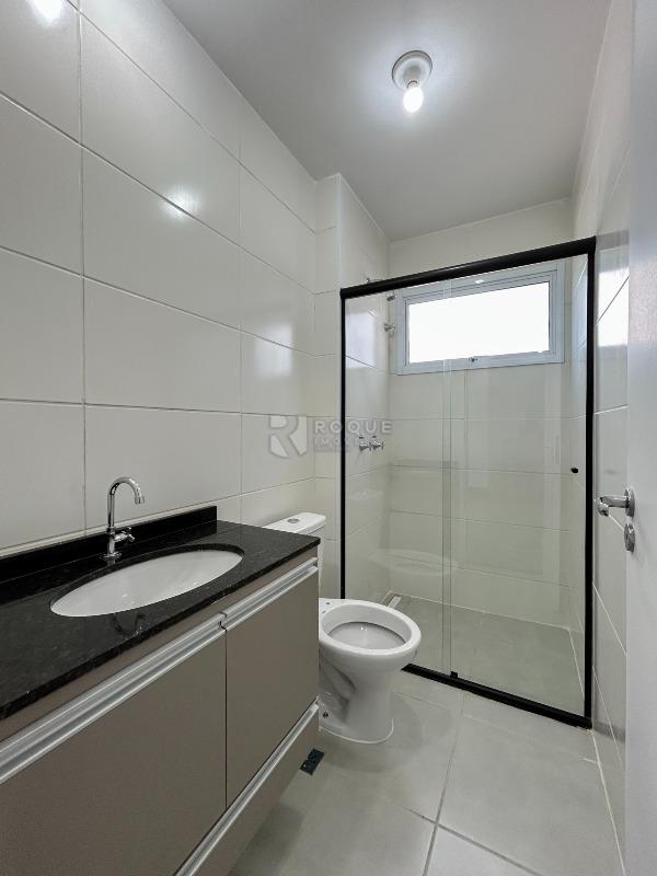 Apartamento para aluguel no bairro Jardim Santa Adélia: WC suíte 