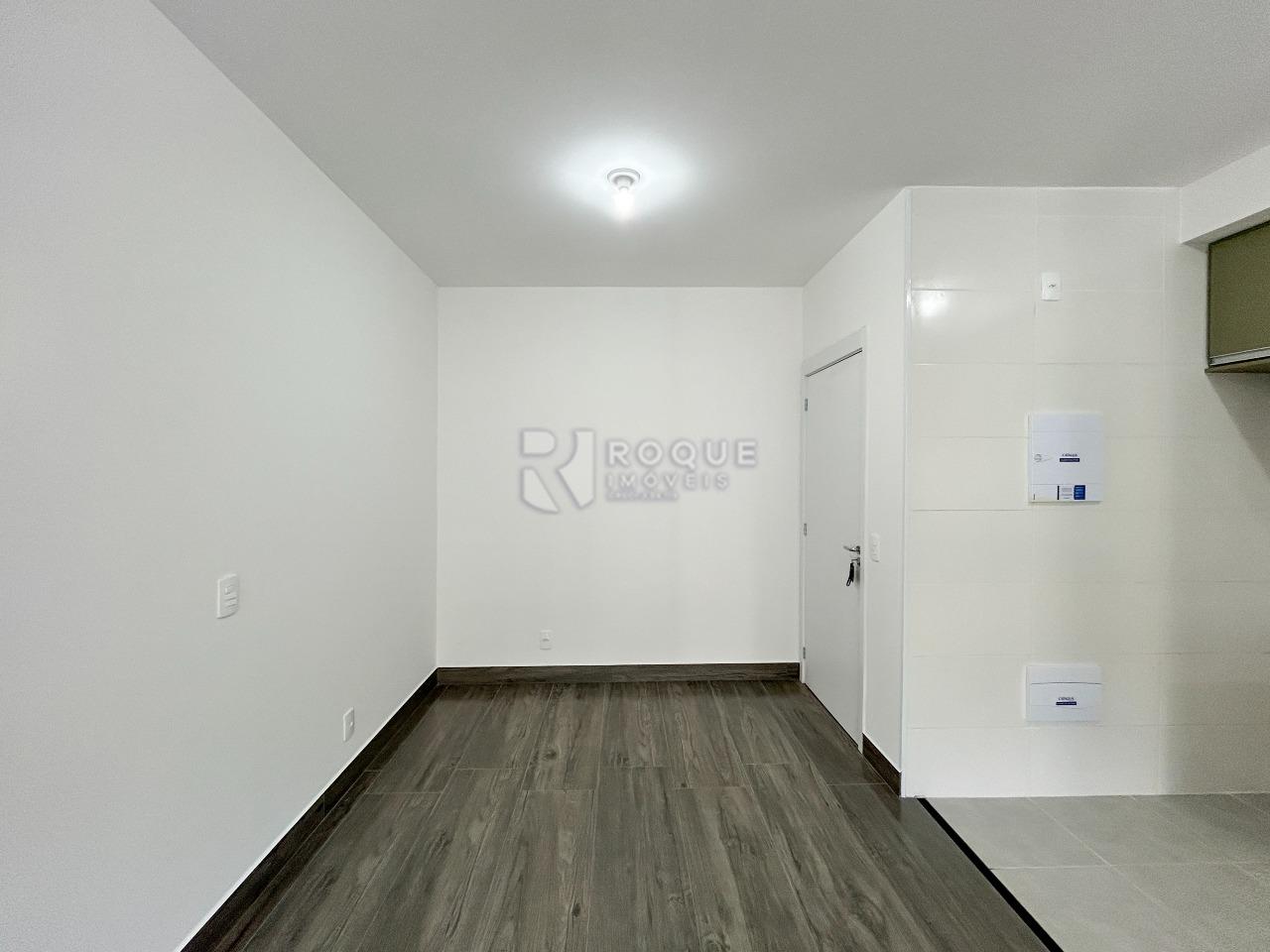 Apartamento para aluguel no bairro Jardim Santa Adélia: Sala 