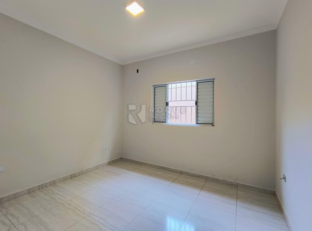 Casa em condomínio para aluguel no bairro Jardim Residencial Campo Novo: Dormitório 01