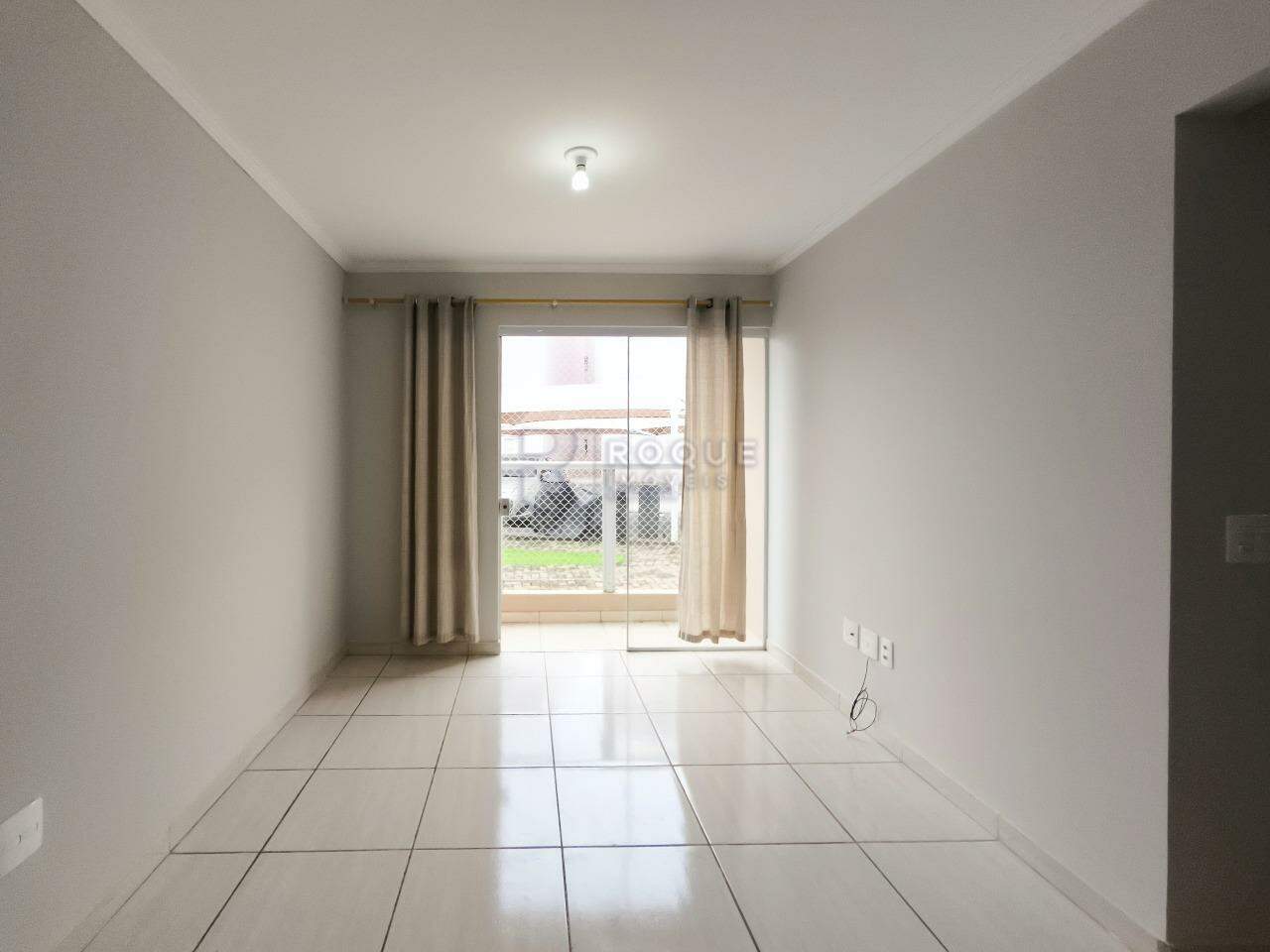 Apartamento à venda no bairro Jardim Ouro Verde: SALA DE ESTAR