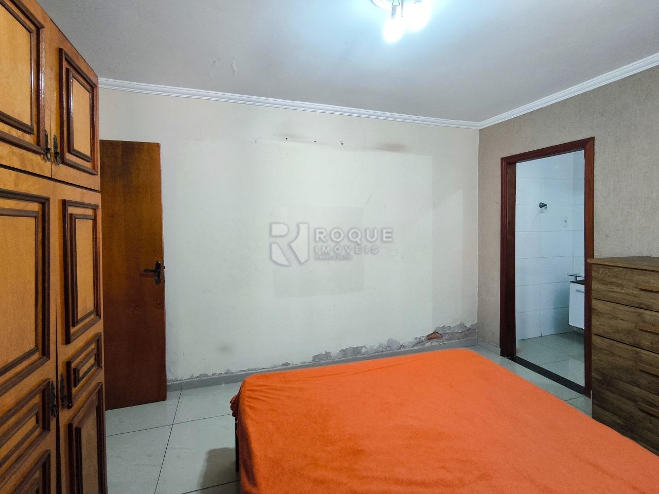 Casa Residencial à venda no bairro Chácaras Antonieta: SUÍTE