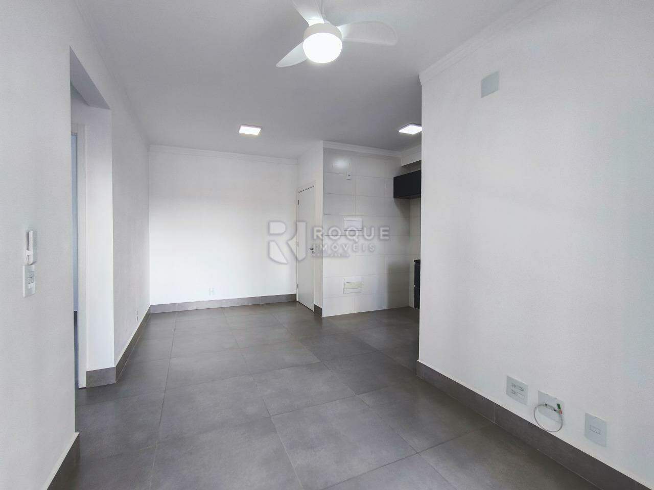 Apartamento à venda no bairro Jardim Santa Adélia: SALA DE ESTAR