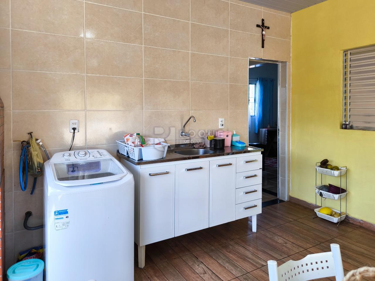 Chácara à venda no bairro Bairro dos Pires: LAVANDERIA