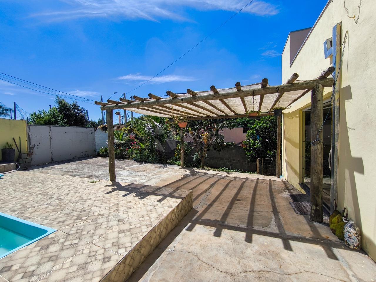 Chácara à venda no bairro Bairro dos Pires: GARAGEM