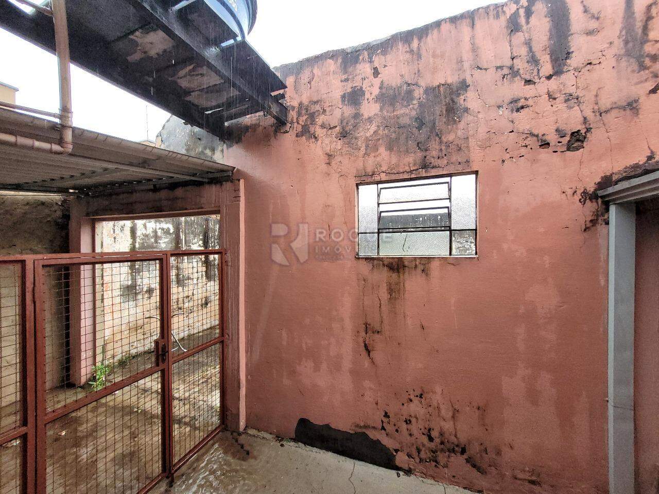 Casa Residencial à venda no bairro Jardim Piratininga: Fundos