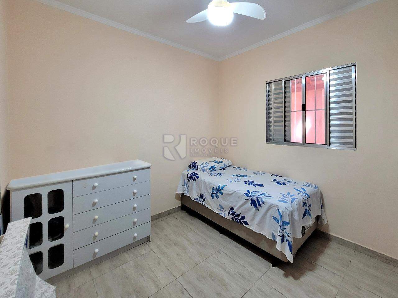 Casa Residencial à venda no bairro Jardim Lagoa Nova: Dormitório 1