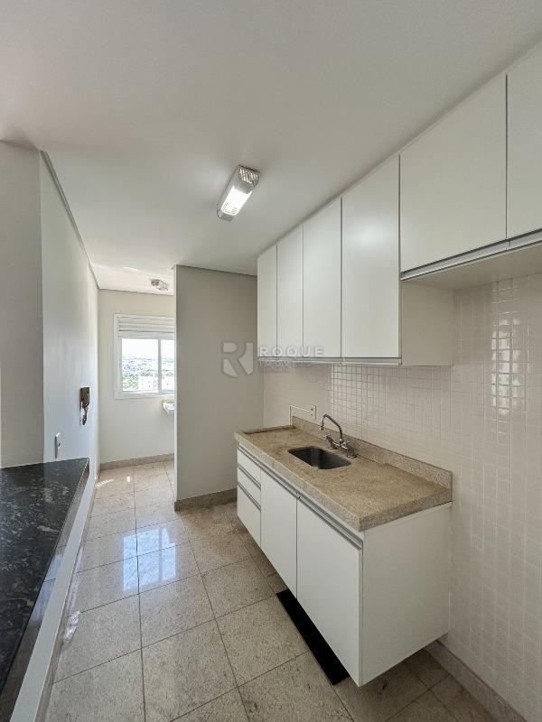 Apartamento para aluguel no bairro Desmembramento Oscar Antonio Breda: Cozinha