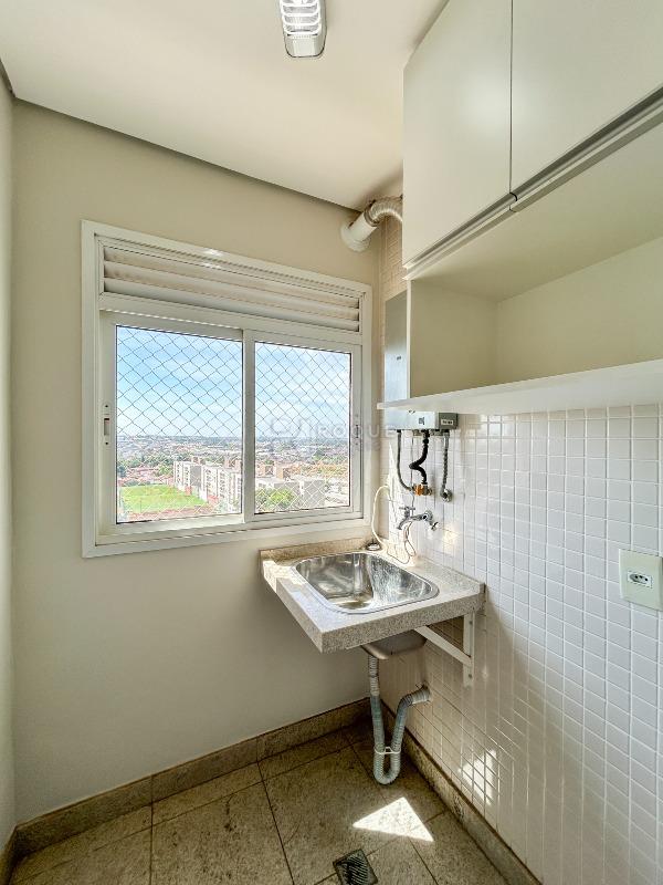 Apartamento para aluguel no bairro Desmembramento Oscar Antonio Breda: Área de serviço 