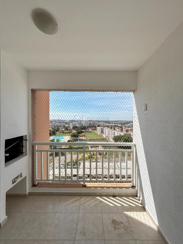 Apartamento para aluguel no bairro Desmembramento Oscar Antonio Breda: Sacada 