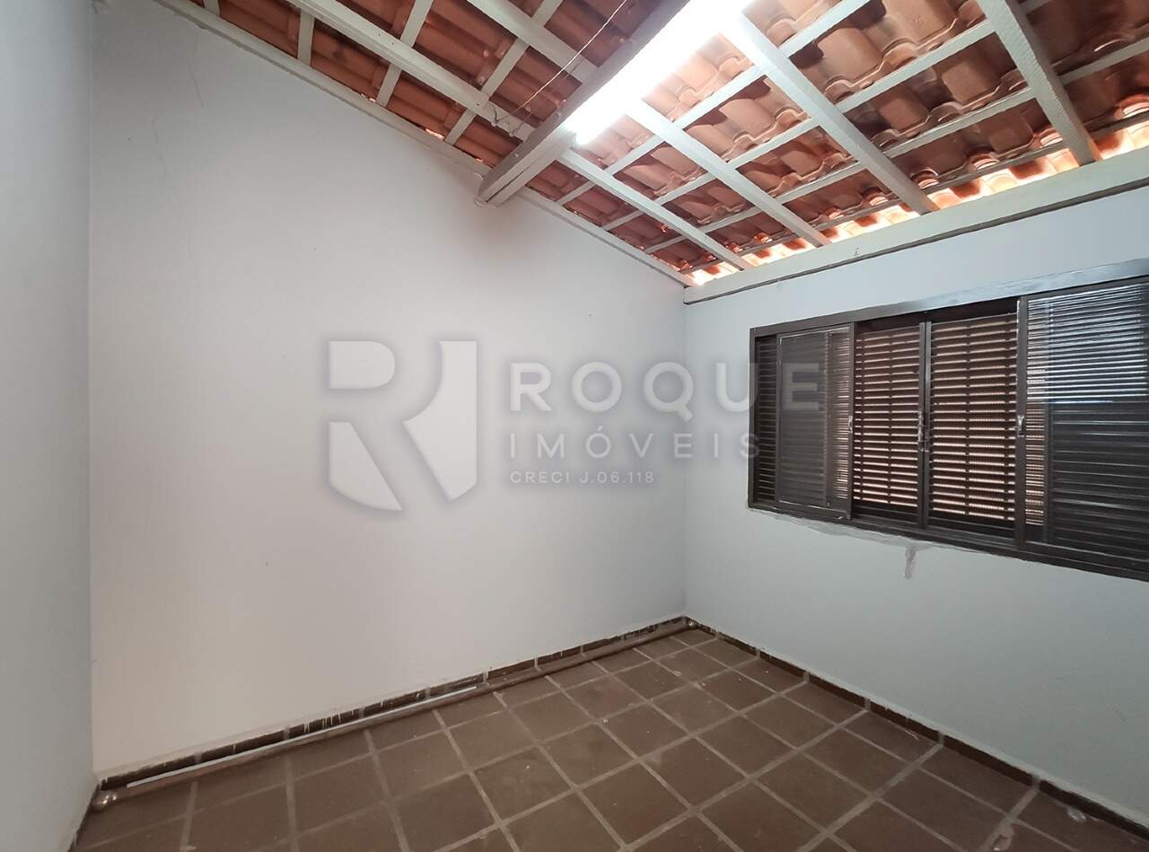 Casa Residencial à venda no bairro Vila Cristovam: Despensa