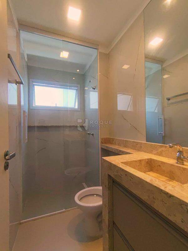 Apartamento para aluguel no bairro Jardim Santa Adélia: WC Suíte 2