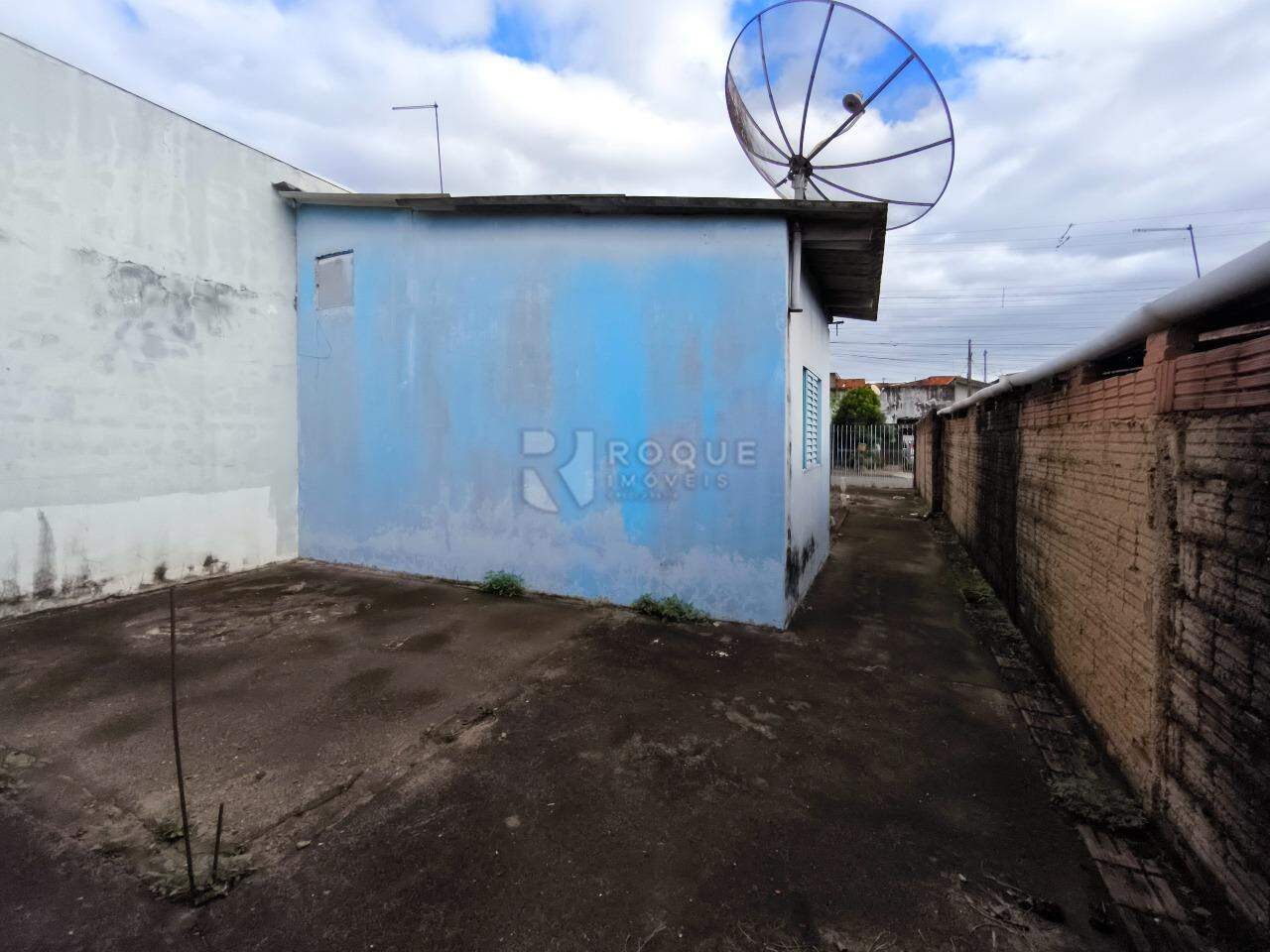 Terreno à venda no bairro Parque Residencial Belinha Ometto: FUNDOS