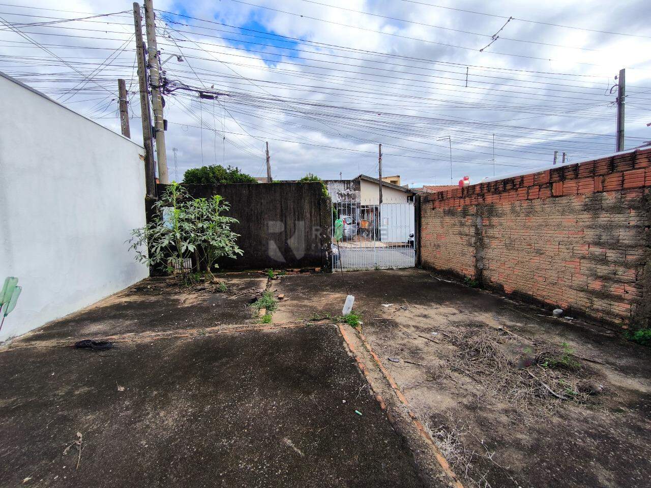 Terreno à venda no bairro Parque Residencial Belinha Ometto: QUINTAL