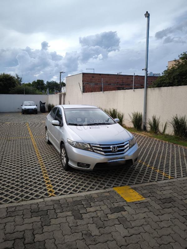 Apartamento para aluguel no bairro Jardim Trevo: VAGA DE ESTACIONAMENTO