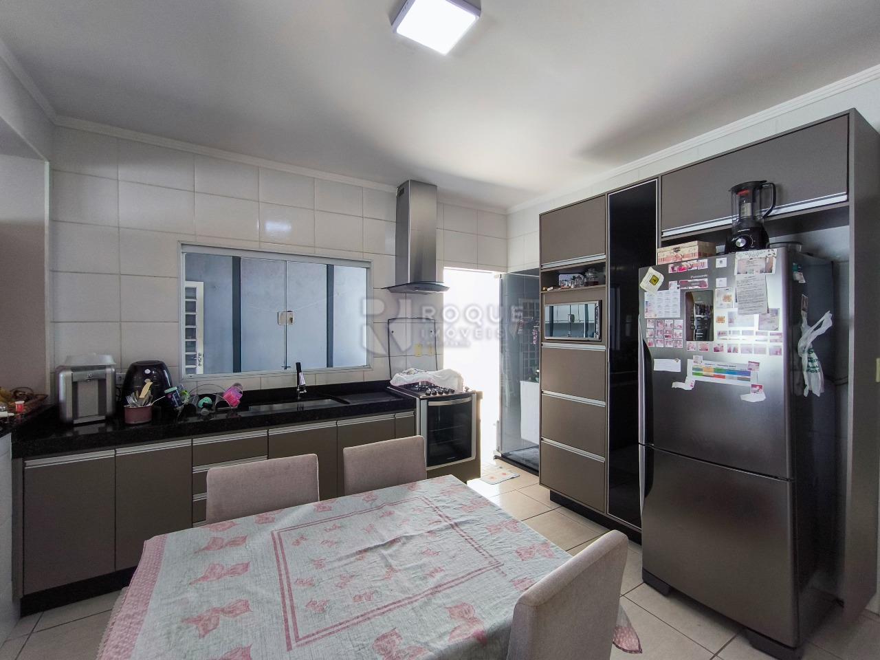 Casa Residencial à venda no bairro Parque Residencial Santa Eulália: COZINHA