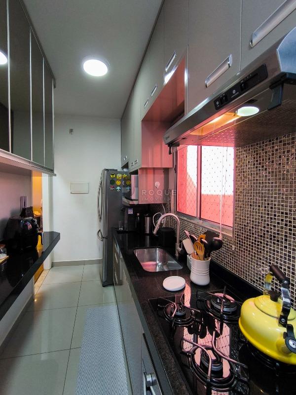 Apartamento à venda no bairro Jardim Parque Novo Mundo: COZINHA