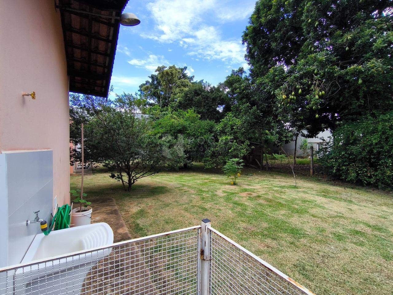 Chácara à venda no bairro Residencial Nobreville: QUINTAL DOS FUNDOS