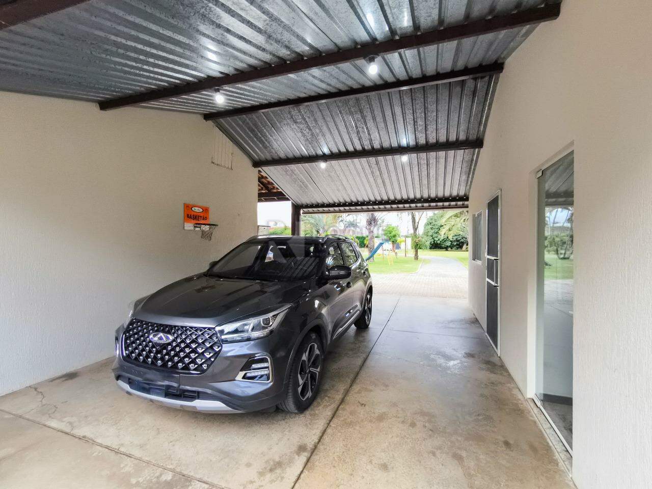 Chácara à venda no bairro Residencial Nobreville: GARAGEM
