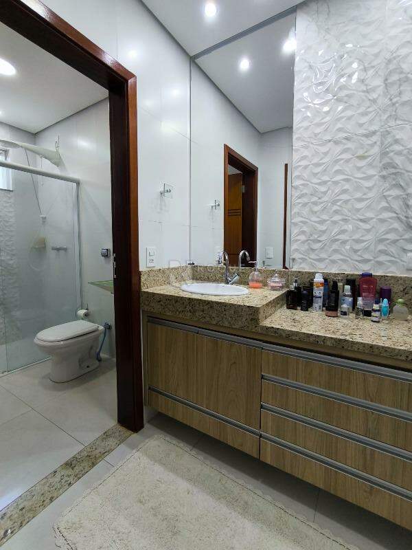 Chácara à venda no bairro Residencial Nobreville: WC SUÍTE