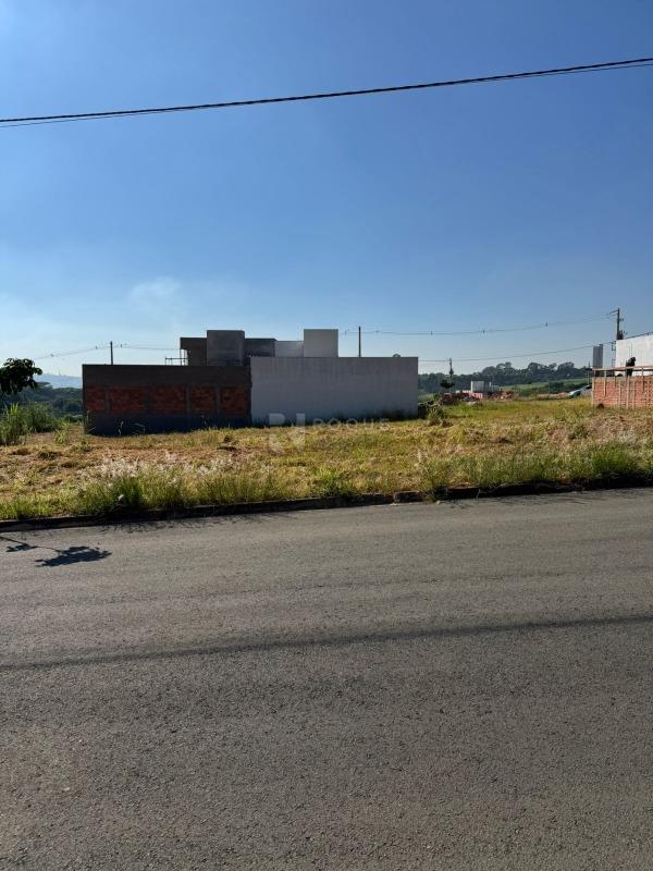 Terreno em condomínio à venda no bairro Jardim Cidade Universitária II: 