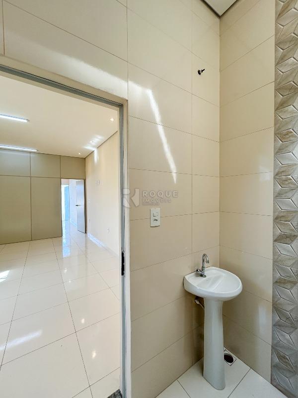 Salão para aluguel no bairro Vila Labaki: WC social 2