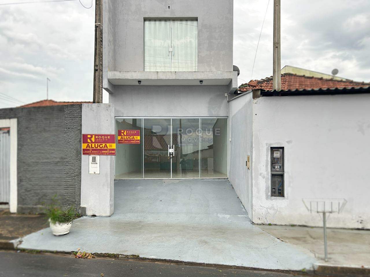 Salão para aluguel no bairro Vila Piza: Fachada 